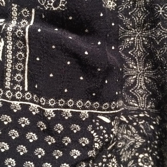 Cute TopShop bandana printed navy shorts! - Picture 2 of 3